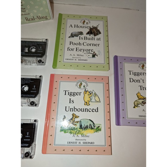 Vintage 1997 The Classic Pooh Treasury Vol 3 Hardcover Books 3 Cassettes - Picture 2 of 13